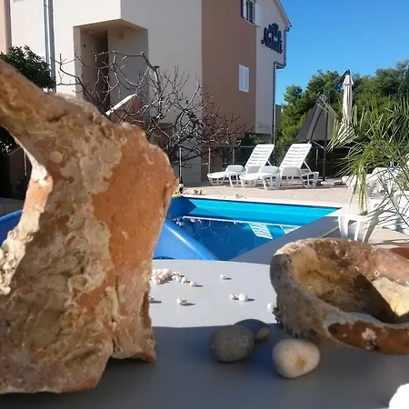 Lägenhet Natali - Heating Pool Trogir