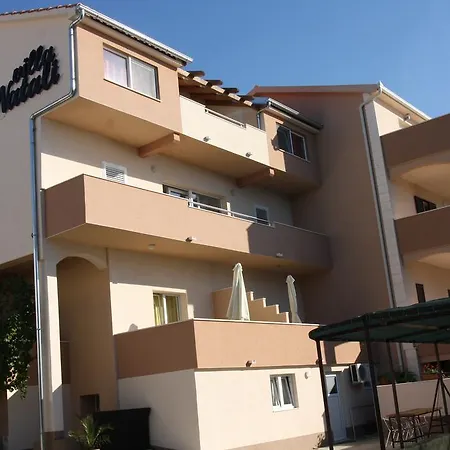 Natali - Heating Pool Appartement Trogir