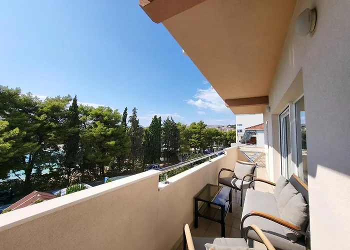 Natali - Heating Pool * Trogir