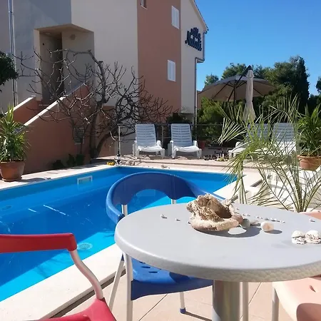 Apartmán Natali - Heating Pool Trogir