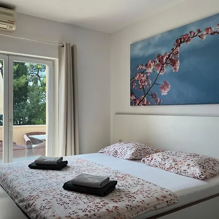 Apartment Natali - Heating Pool *