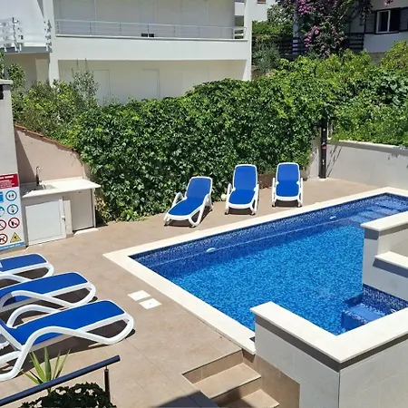 Natali - Heating Pool *