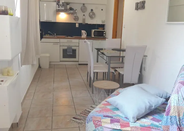 Natali - Heating Pool 公寓